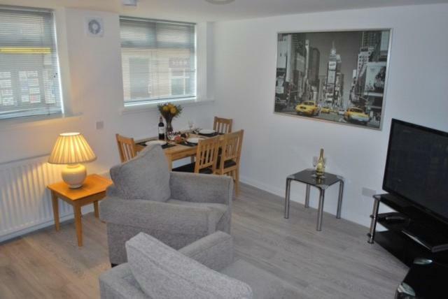 Gallowgate Square Apartments Largs Exterior photo